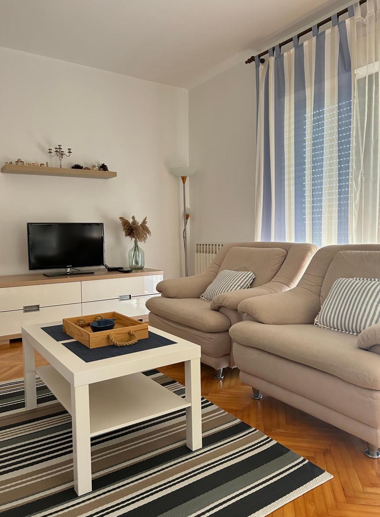 Holiday Home Vila Emma Debeljak Exterior foto