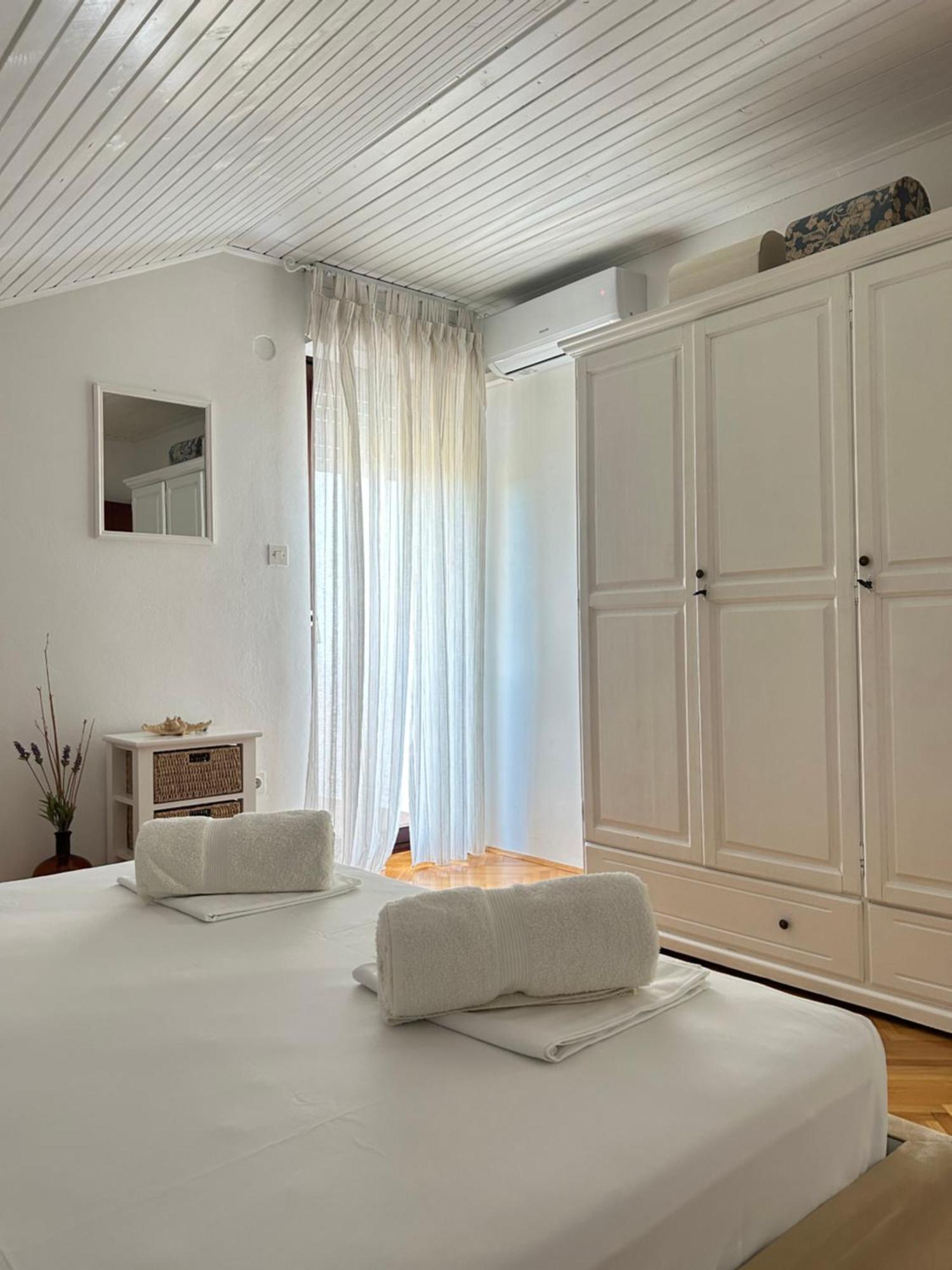 Holiday Home Vila Emma Debeljak Exterior foto