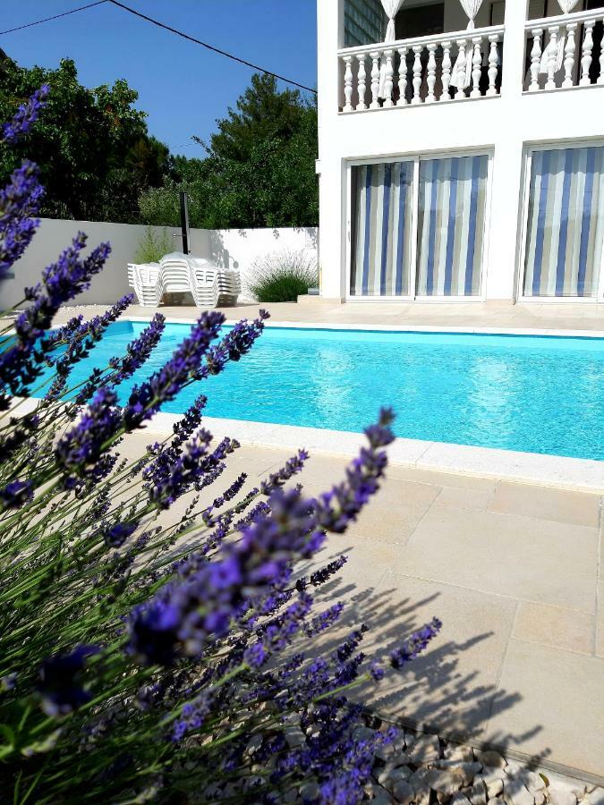 Holiday Home Vila Emma Debeljak Exterior foto